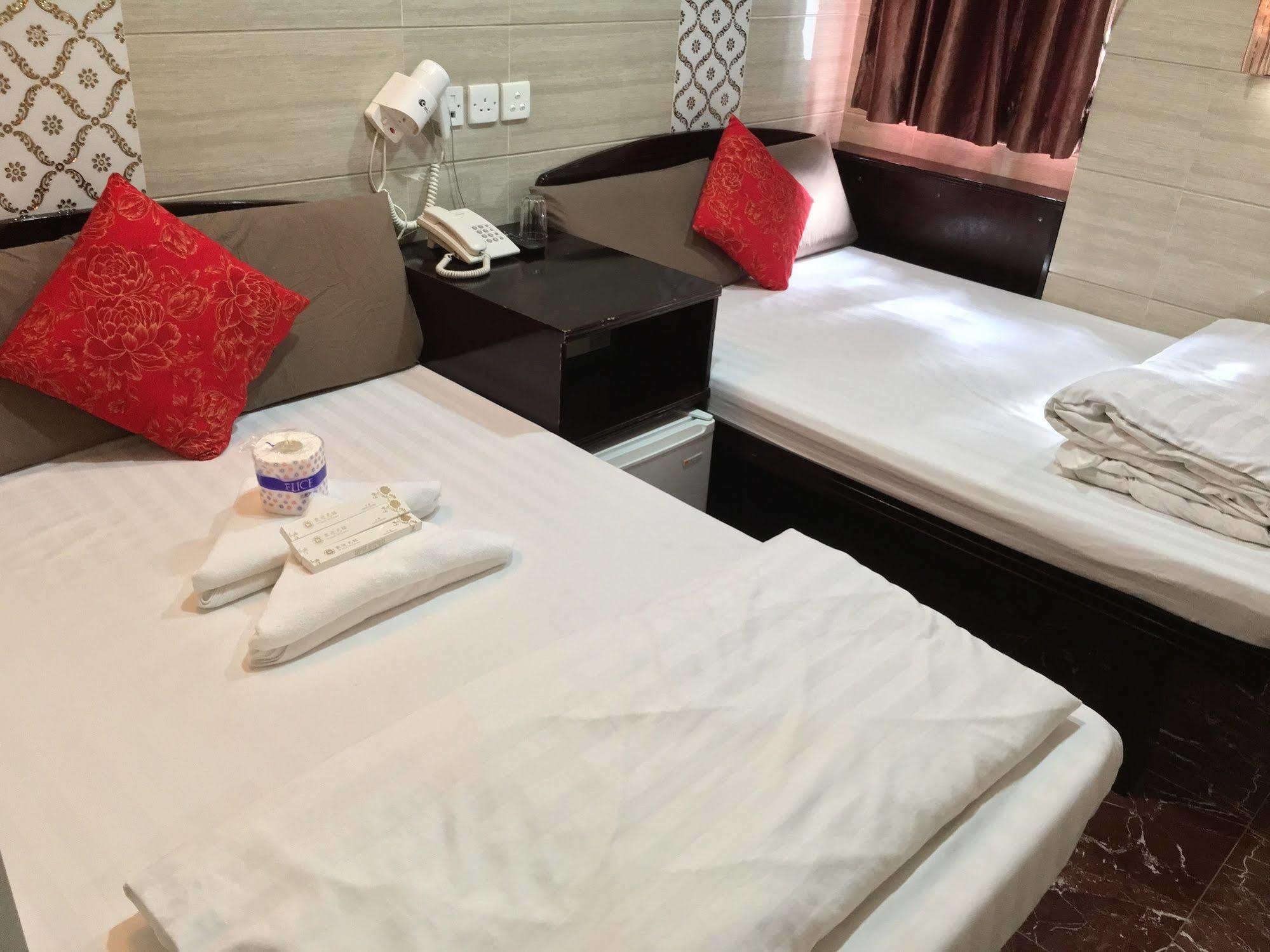 Everest Base Camp Hostel Хонконг Екстериор снимка
